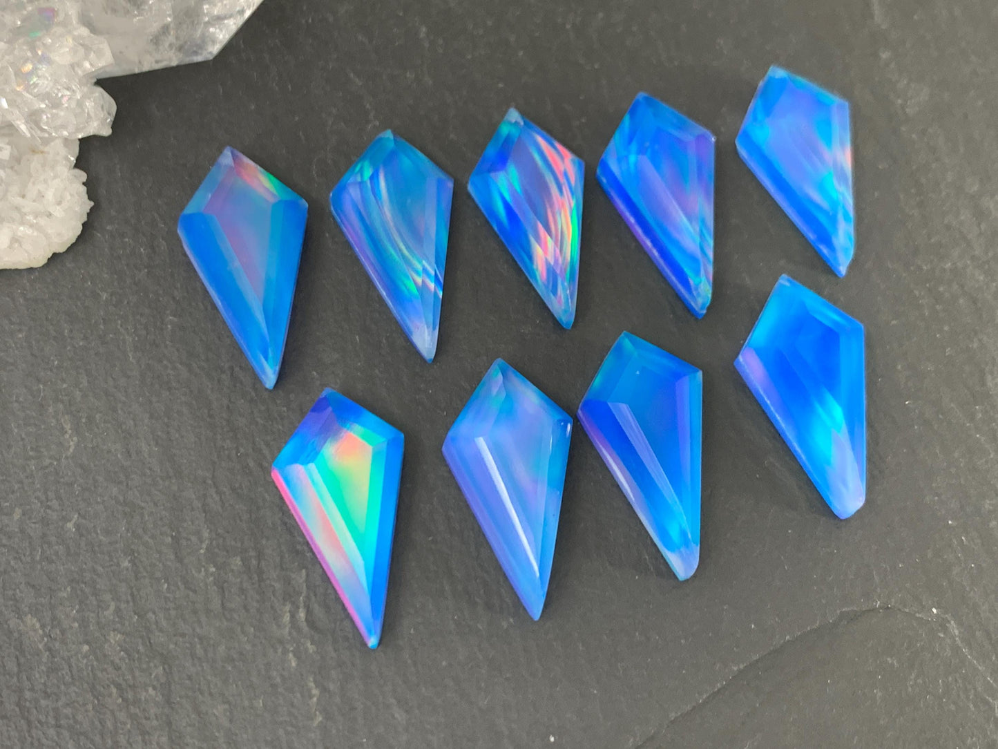 Faceted Aurora Opal kite 10x20mm cabochon - Doublet cabochons
