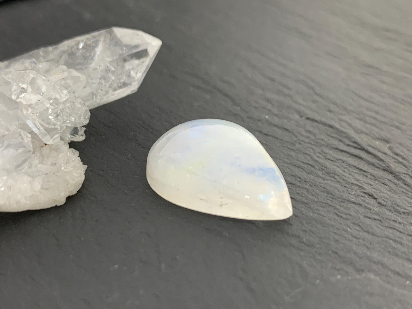 Rainbow Moonstone 20x14x5mm cabochon