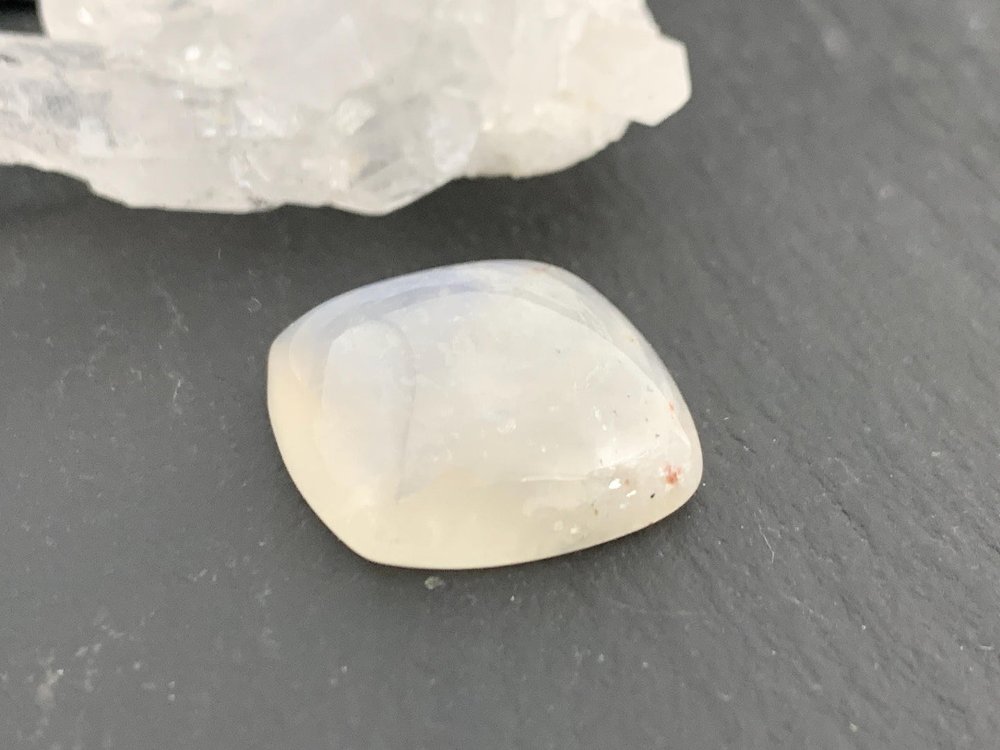 Rainbow Moonstone 18x18x7mm cabochon