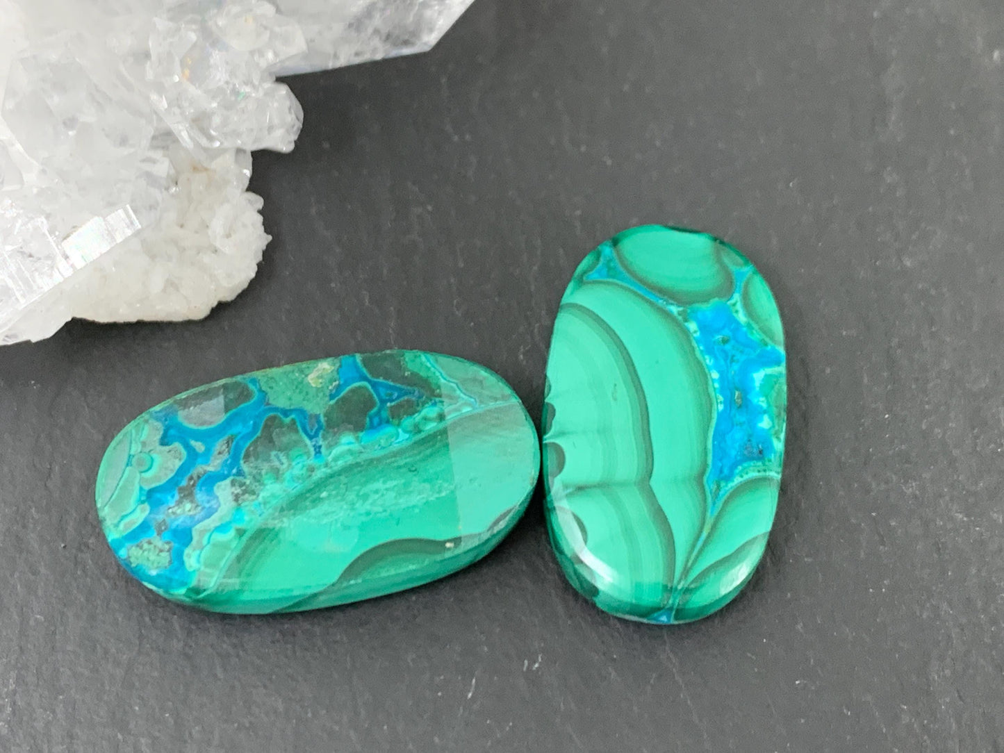 Malachite Chrysocolla oval 14x24x4mm cabochon pair