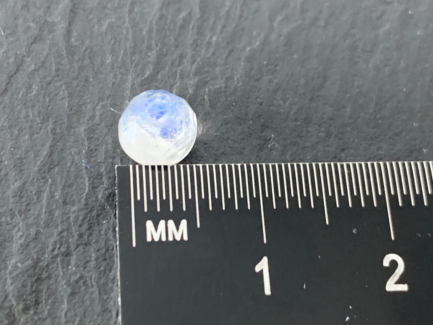 Faceted Rainbow moonstone round 6mm cabochon