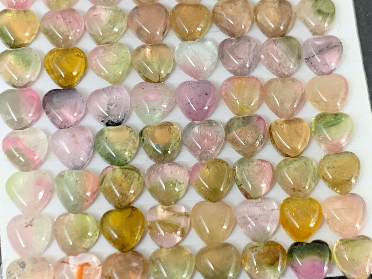 Tourmaline heart 5mm cabochon - Calibrated cabochons