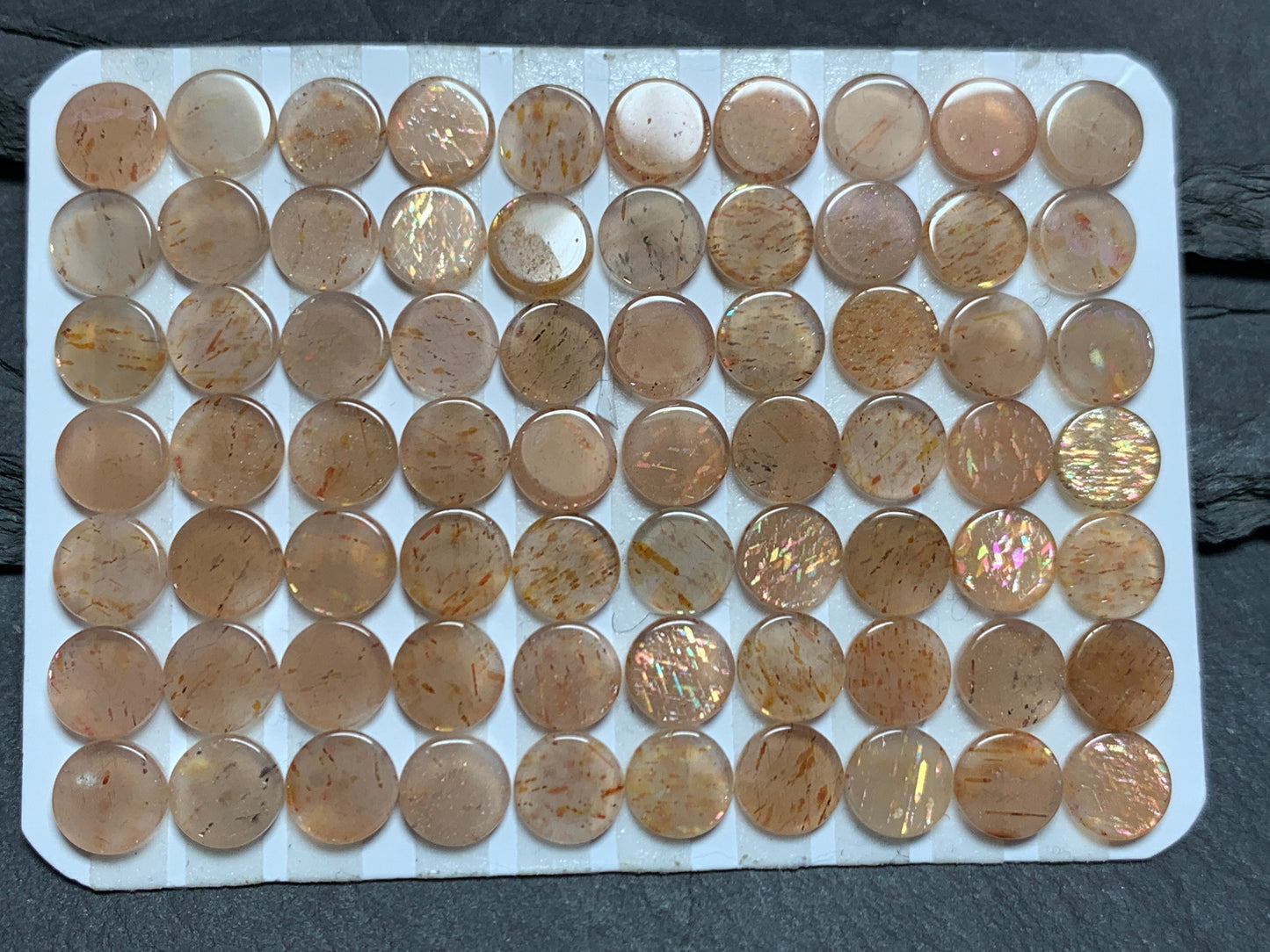 Flat Gold Sunstone round 6mm cabochon - Calibrated cabochons