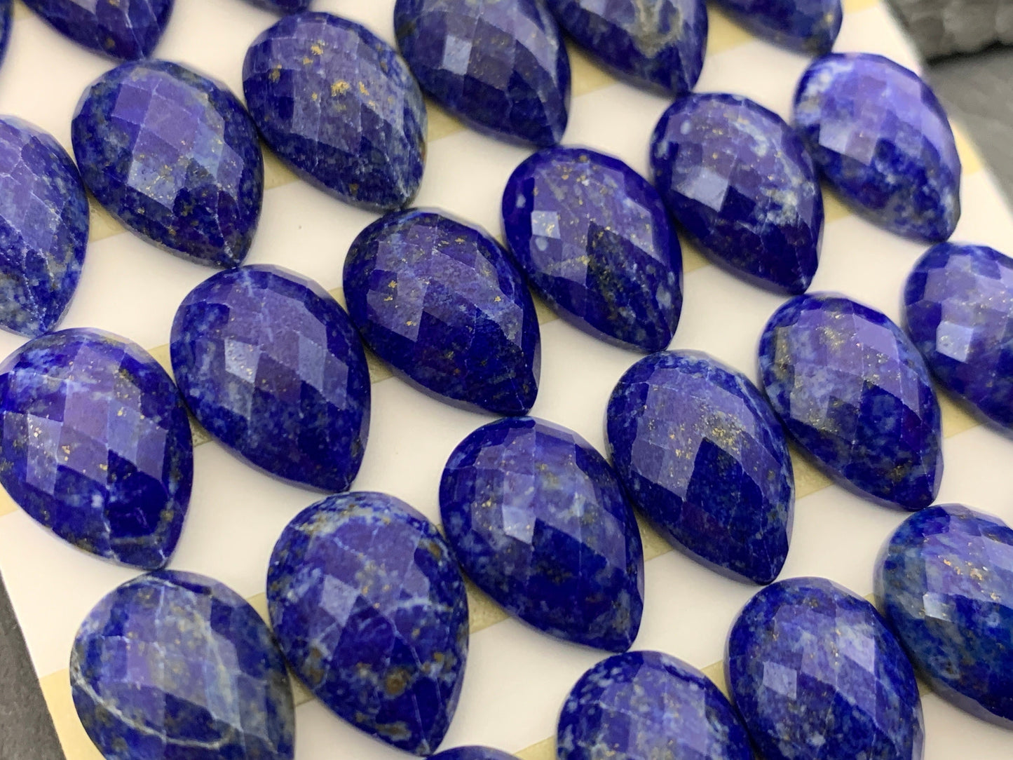 Faceted Lapis Lazuli pear 10x14mm cabochon - Calibrated cabochons