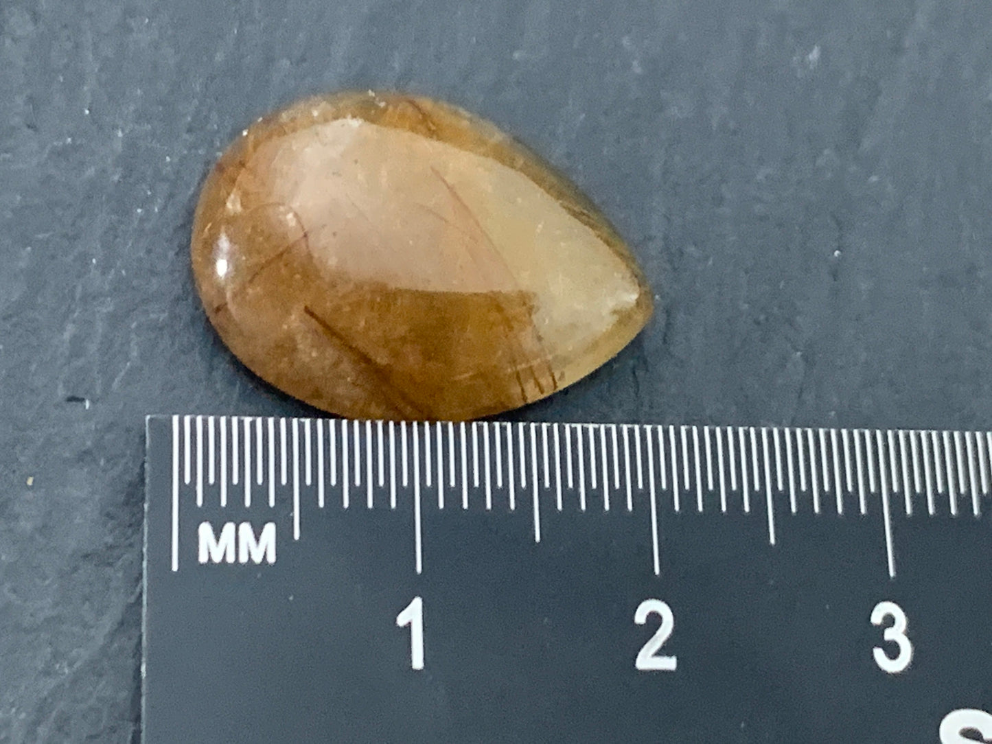 Rutilated Quartz pear 15x20mm Cabochon - Calibrated cabochons