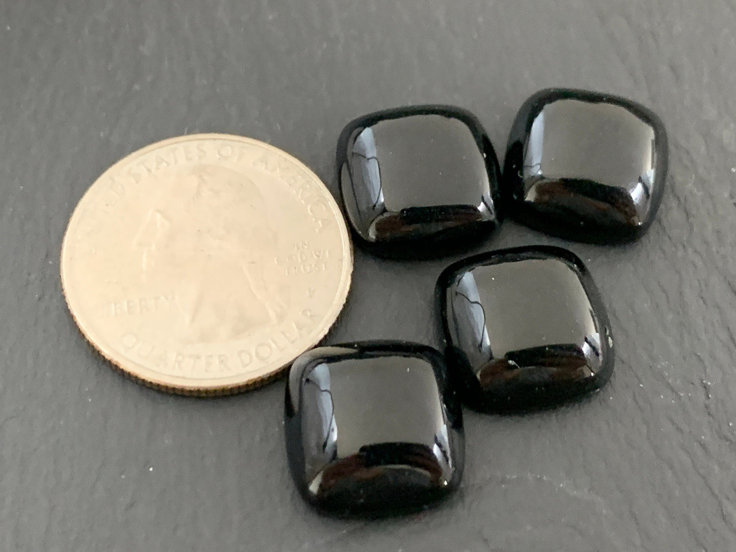 Black Tektite square cushion 14mm cabochon - Calibrated cabochons