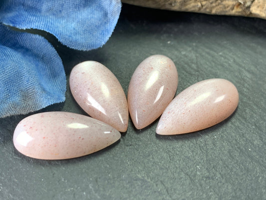 Pink Moonstone pear 10x20mm Cabochon - Calibrated cabochons