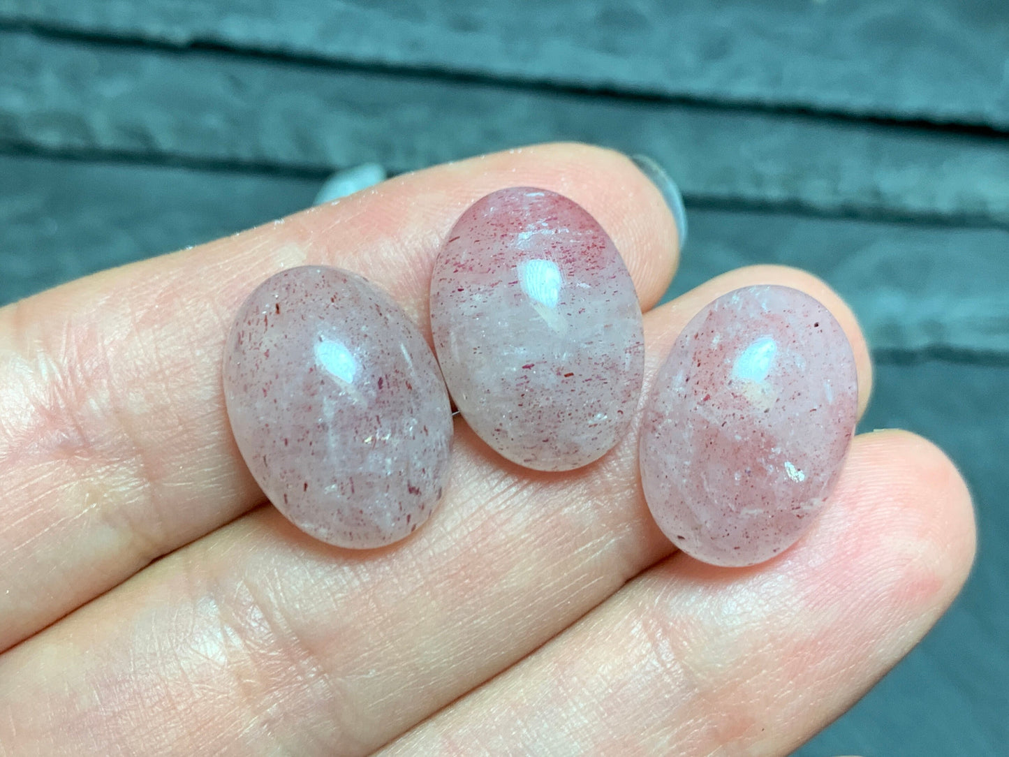 Red Sunstone 13x18mm oval cabochon - Calibrated cabochons