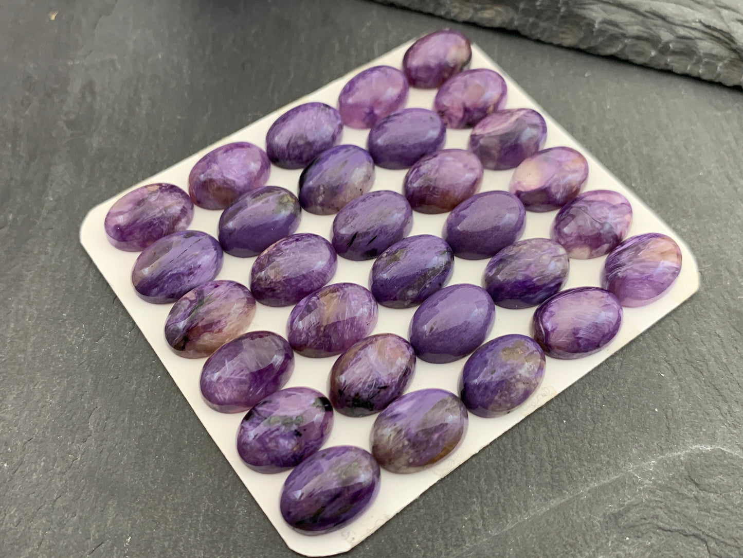 Charoite oval 10x14mm cabochon - Calibrated cabochons