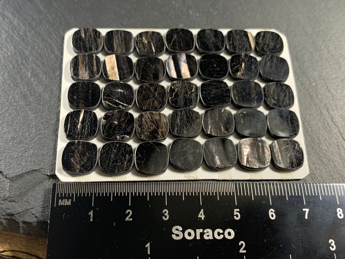 Flat Hypersthene square cushion 10mm cabochon - Calibrated cabochons