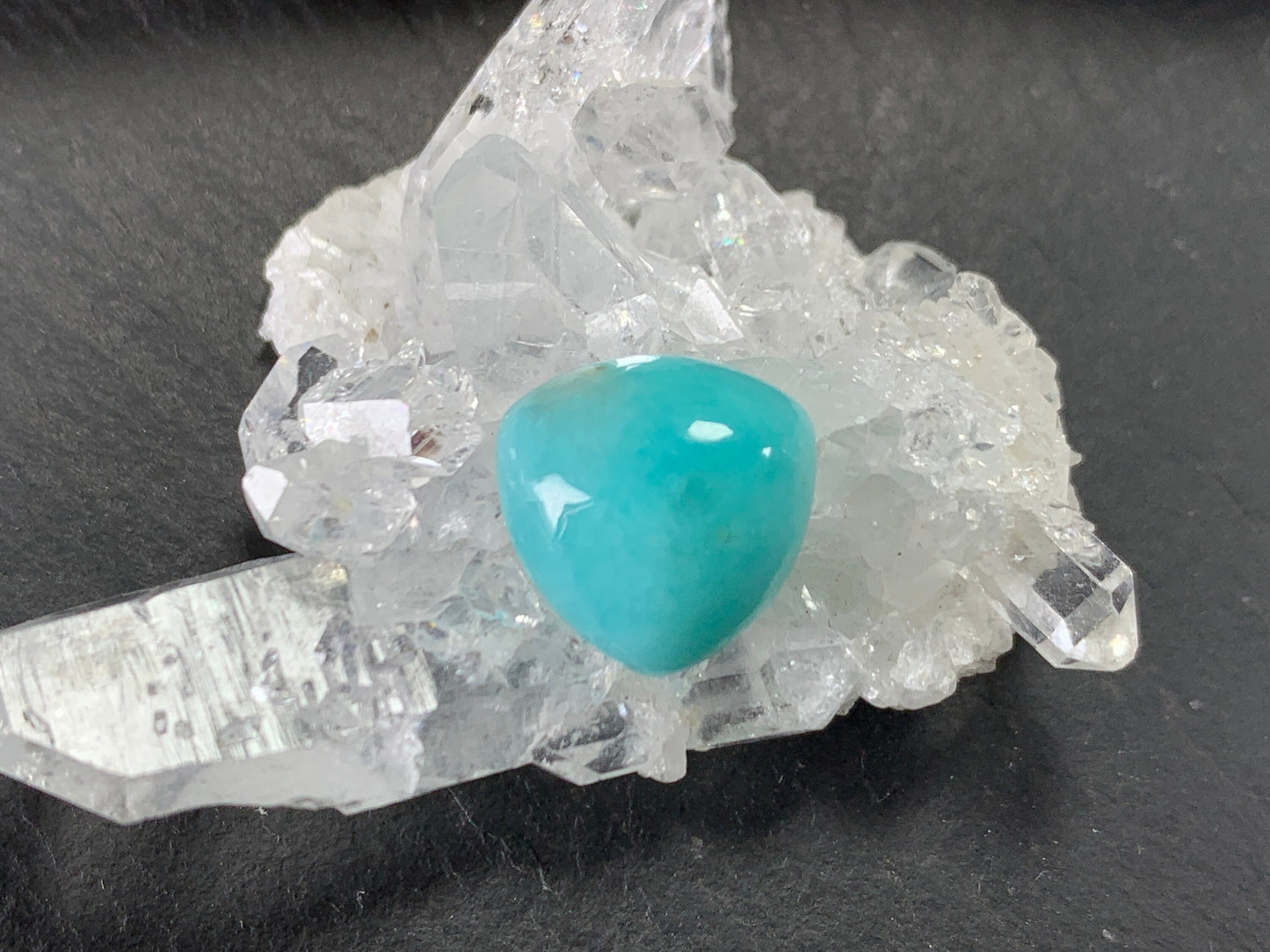 Amazonite trillion 12x12mm Cabochon - Calibrated cabochons