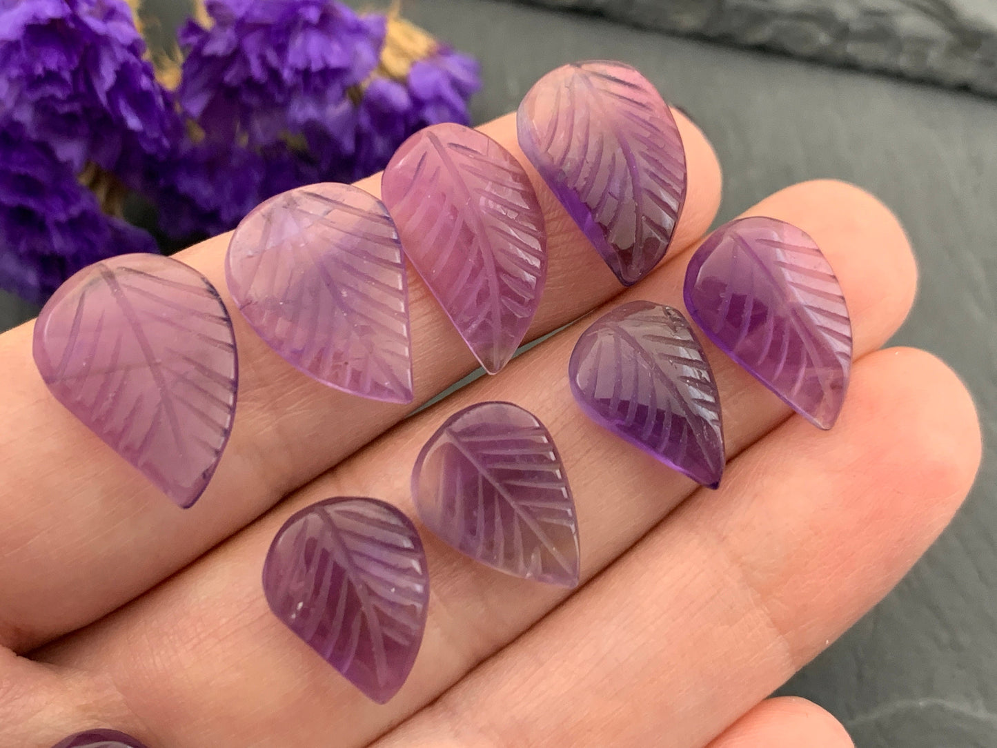 Amethyst leaf cabochon - Carved Amethyst