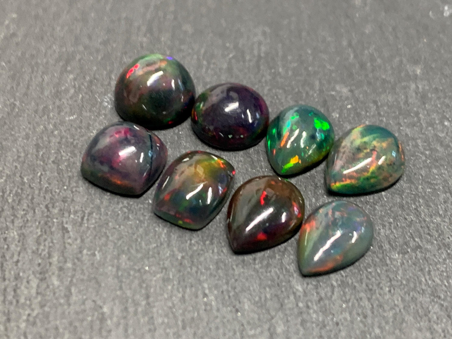 Ethiopian Opal 7-9mm cabochon
