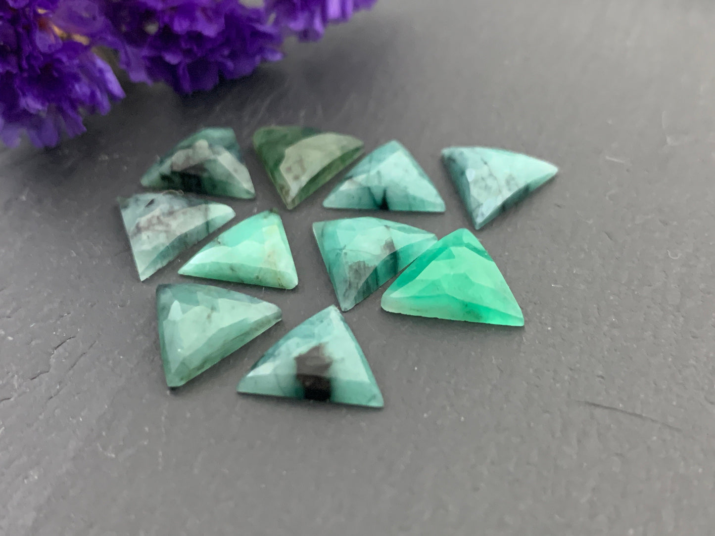 Faceted Emerald triangle 10mm cabochon