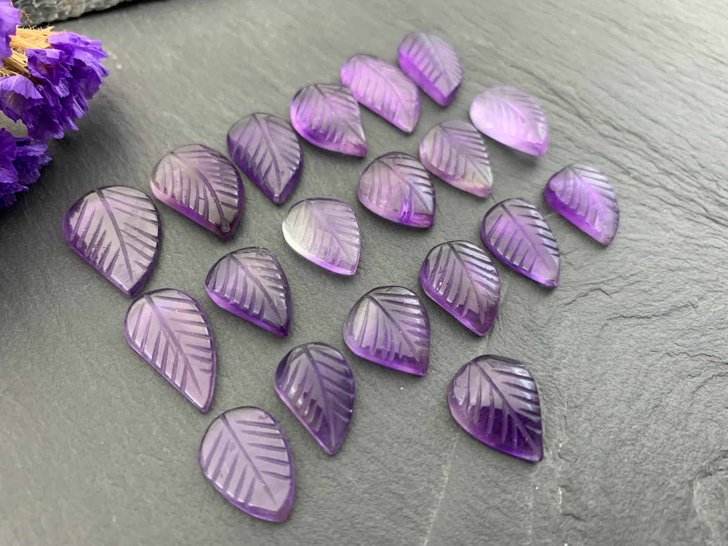 Amethyst leaf cabochon - Carved Amethyst