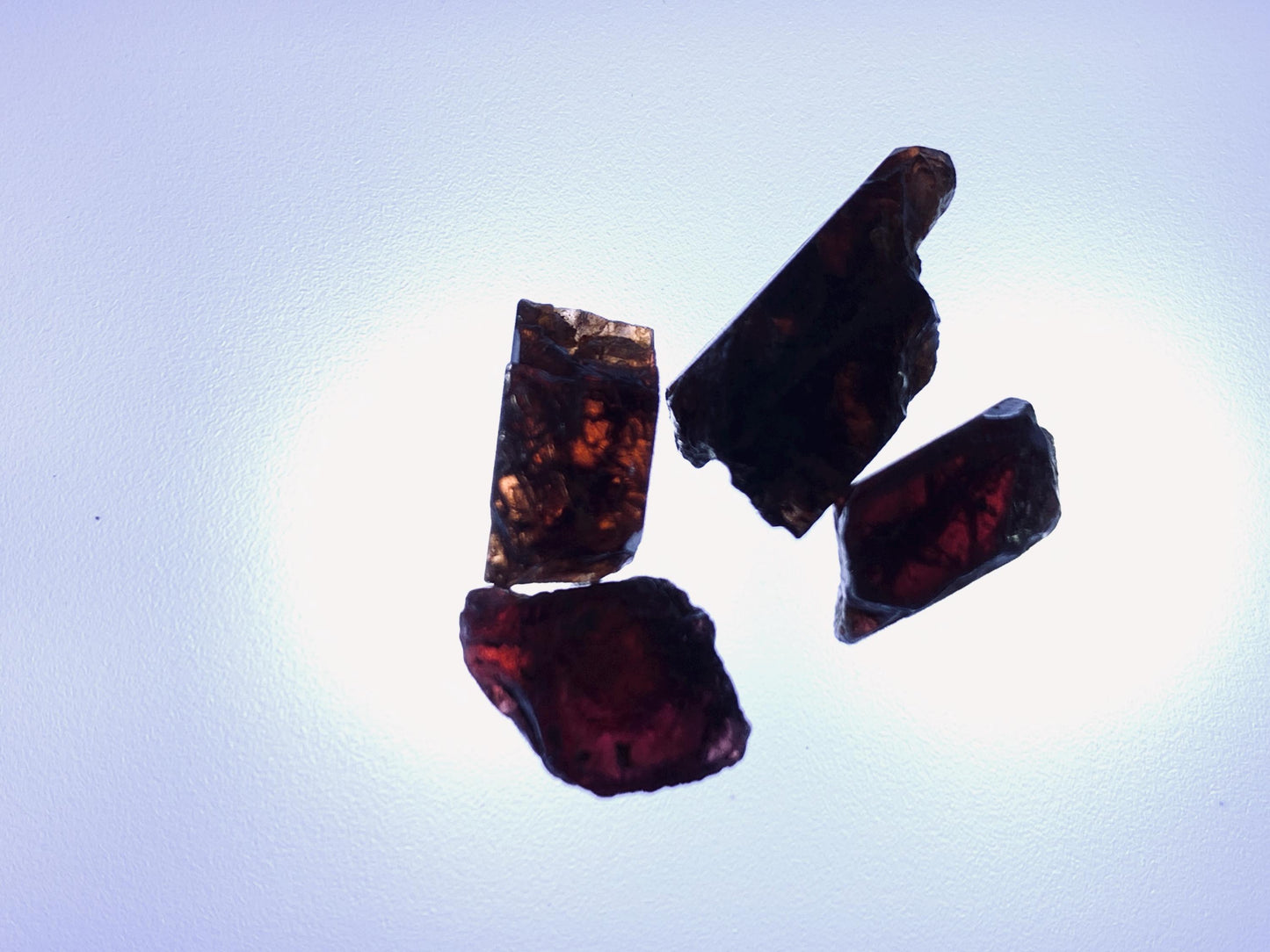 Raw Zircon 7-15mm long from Tanzania - lot of 17 piec - not drilled gemstone