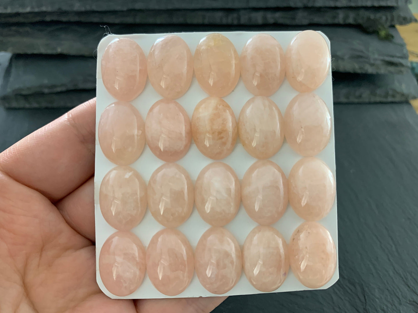 Morganite oval 13x18mm cabochon - Calibrated cabochons