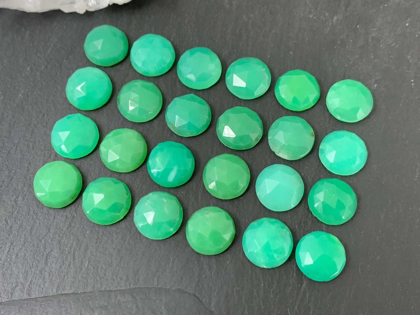 Faceted Chrysoprase Cabochon – 10mm Round Green Gemstone for Jewelry Making