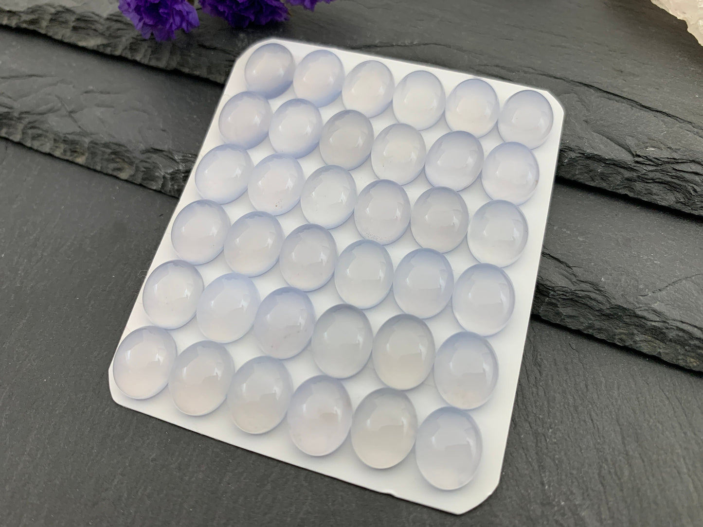 Blue Chalcedony oval 10x12mm cabochon - Calibrated cabochons