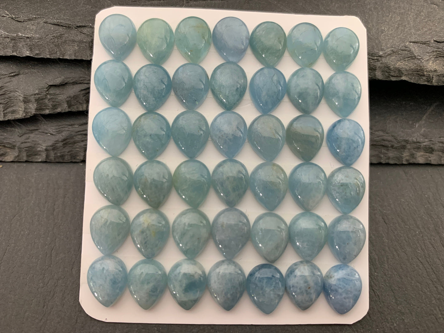 Aquamarine pear 8x10mm cabochon - Calibrated cabochons