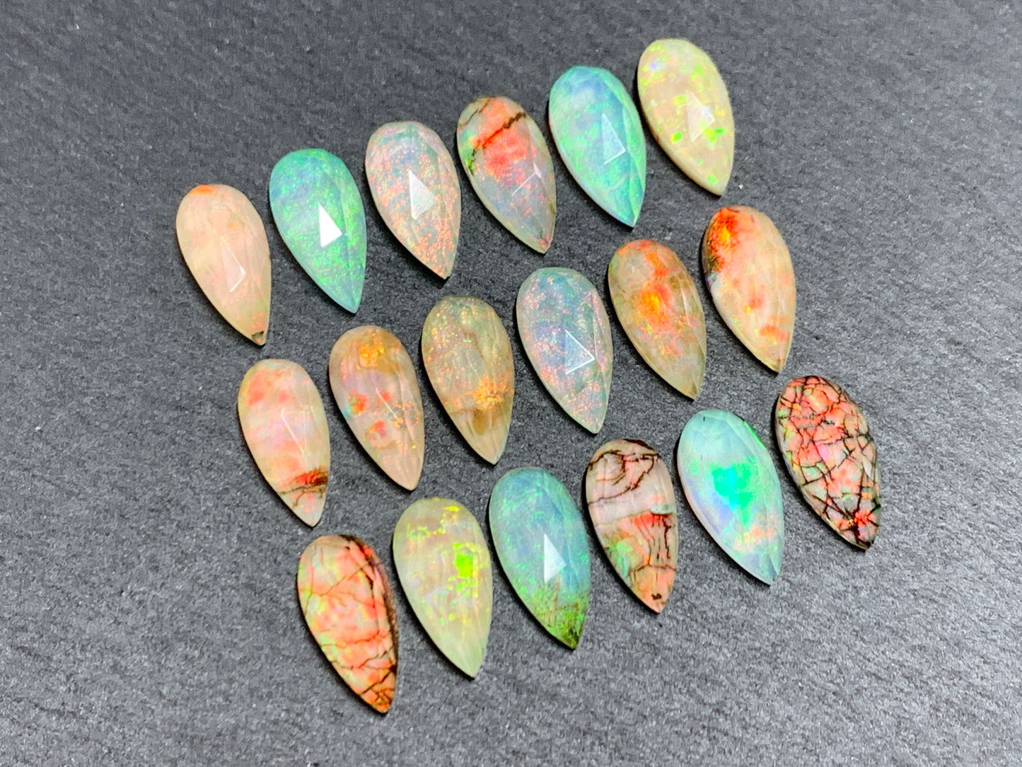 Faceted Monarch Opal pear 7x15mm cabochons - Doublet cabochons