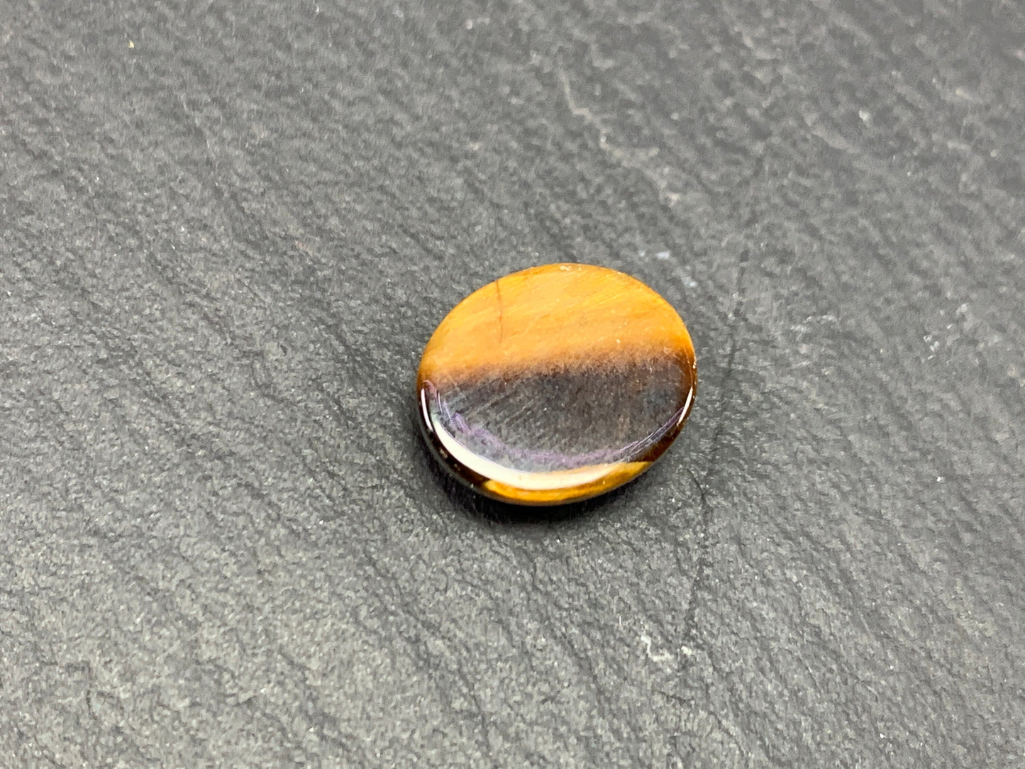 Tiger Eye oval 10x12mm cabochon - Calibrated Cabochons