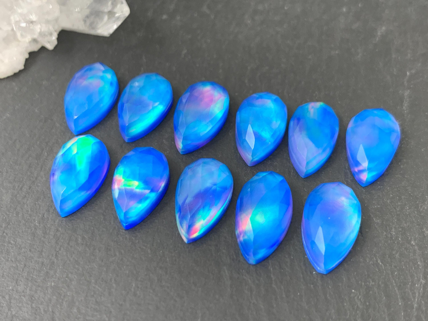 Faceted Aurora Opal pear 8x15mm cabochon - Doublet cabochon