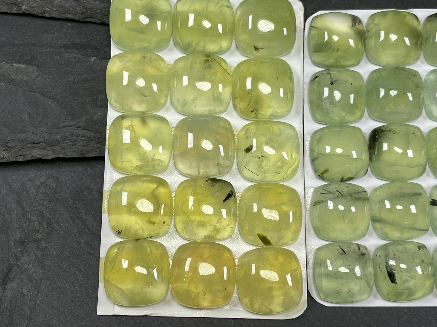 Prehnite cushion cabochon 12, 15, 16mm - Calibrated cabochons