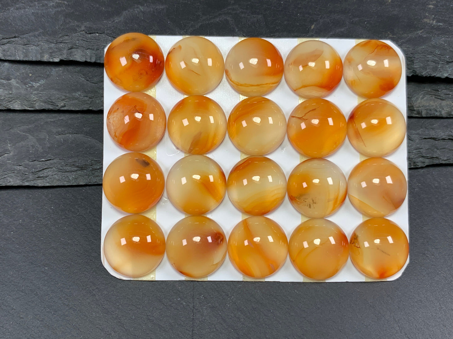 Carnelian round 16mm cabochon - Calibrated cabochons