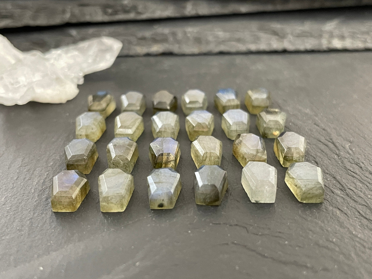 Labradorite Mini coffin 7x10mm cabochon
