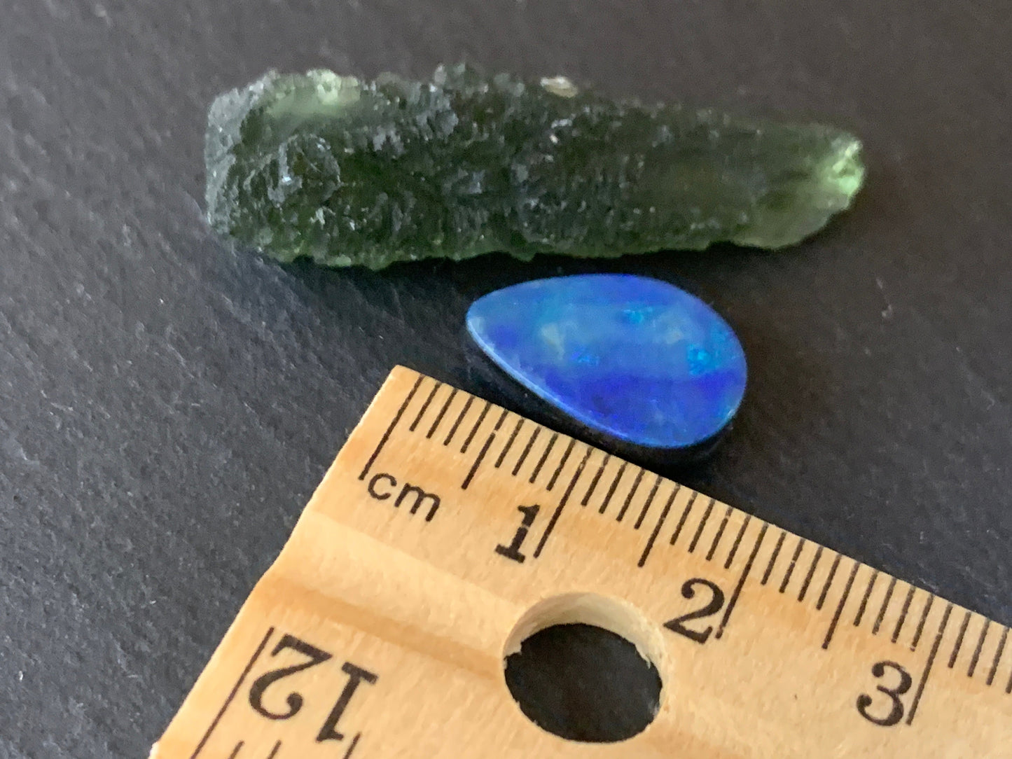 Australian Opal doublet 11x16x5mm cabochon