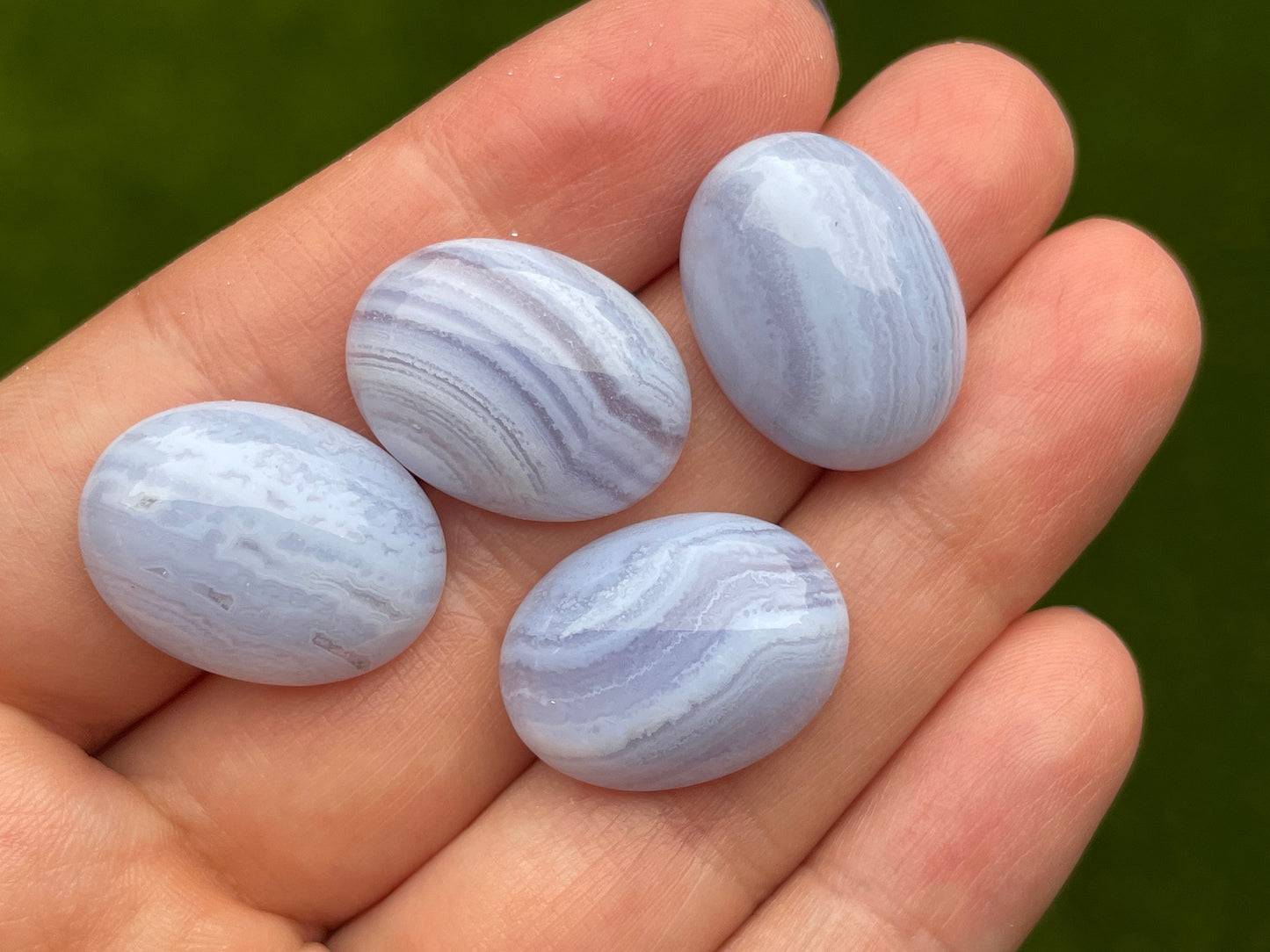Blue Lace Agate oval 15x20mm cabochon - Calibrated cabochons