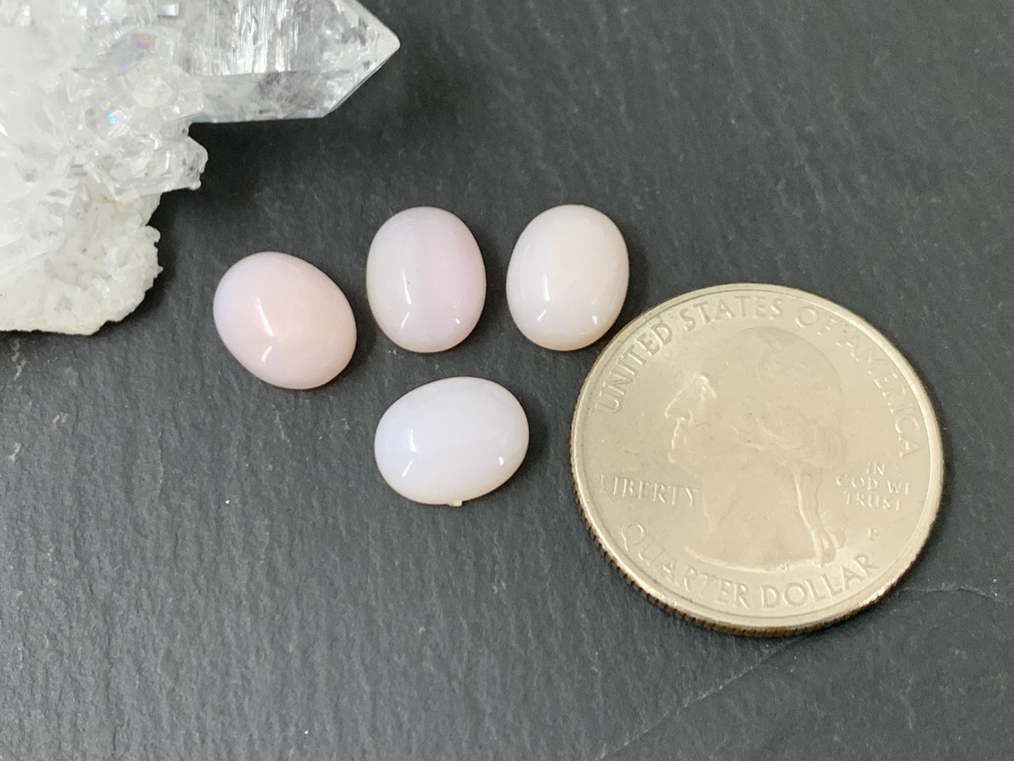 Pink Opal oval 8x10mm cabochon - Calibrated cabochons