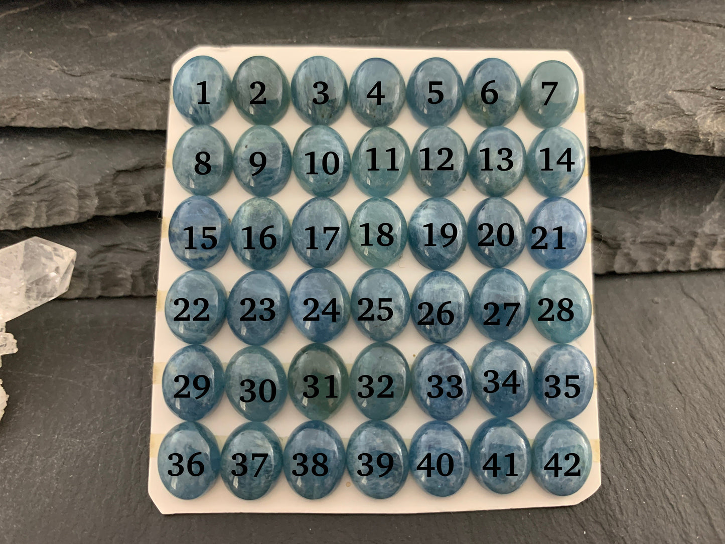 Aquamarine oval 8x10mm cabochon - - Calibrated cabochons
