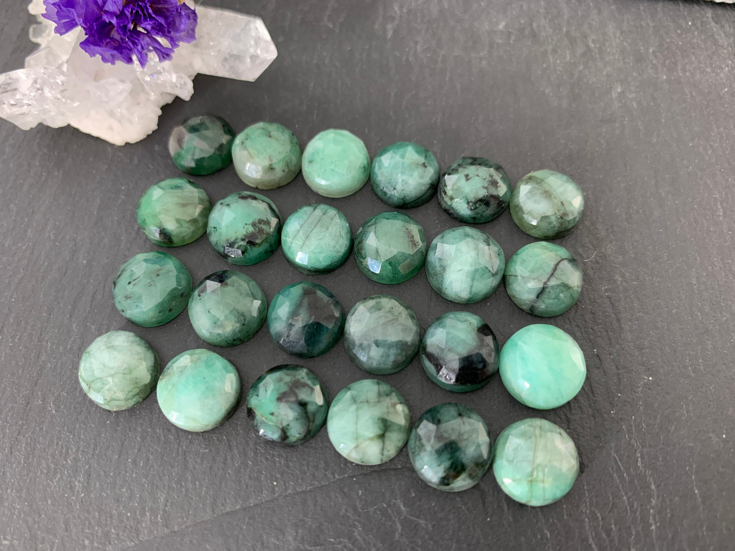 Faceted Emerald round 10mm cabochon