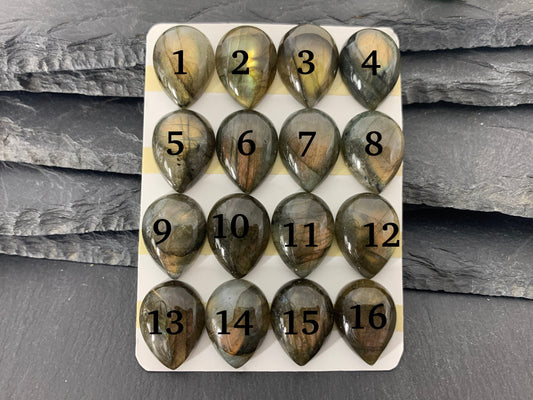 Labradorite pear 15x20mm Cabochon - Calibrated Cabochons