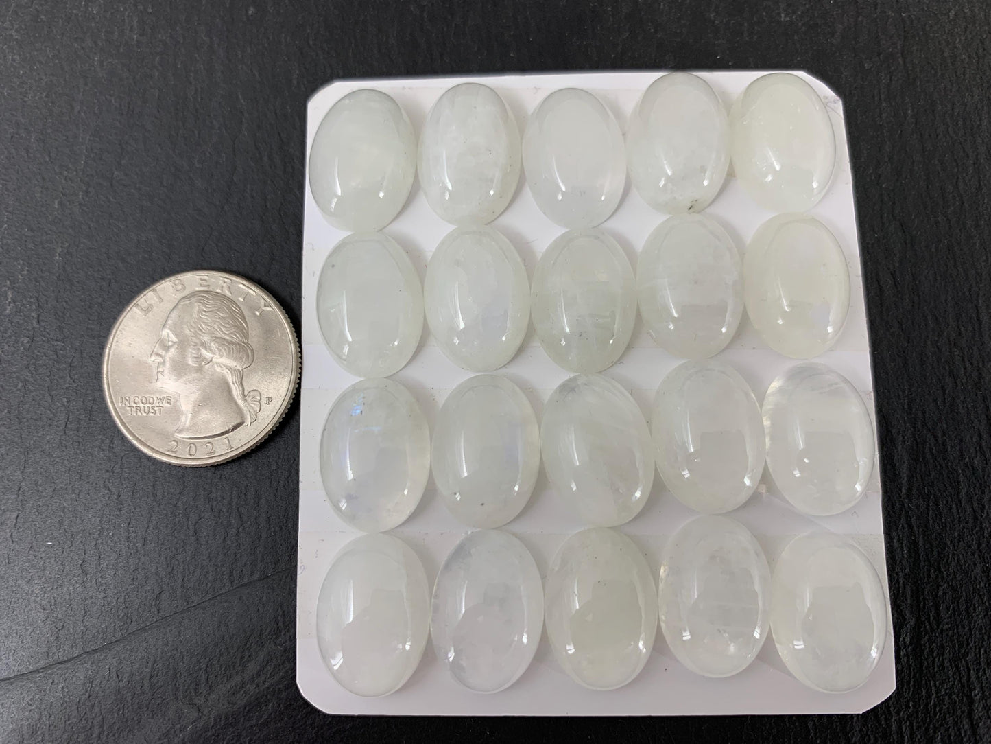 Rainbow Moonstone oval 13x18mm cabochon - Calibrated cabochons