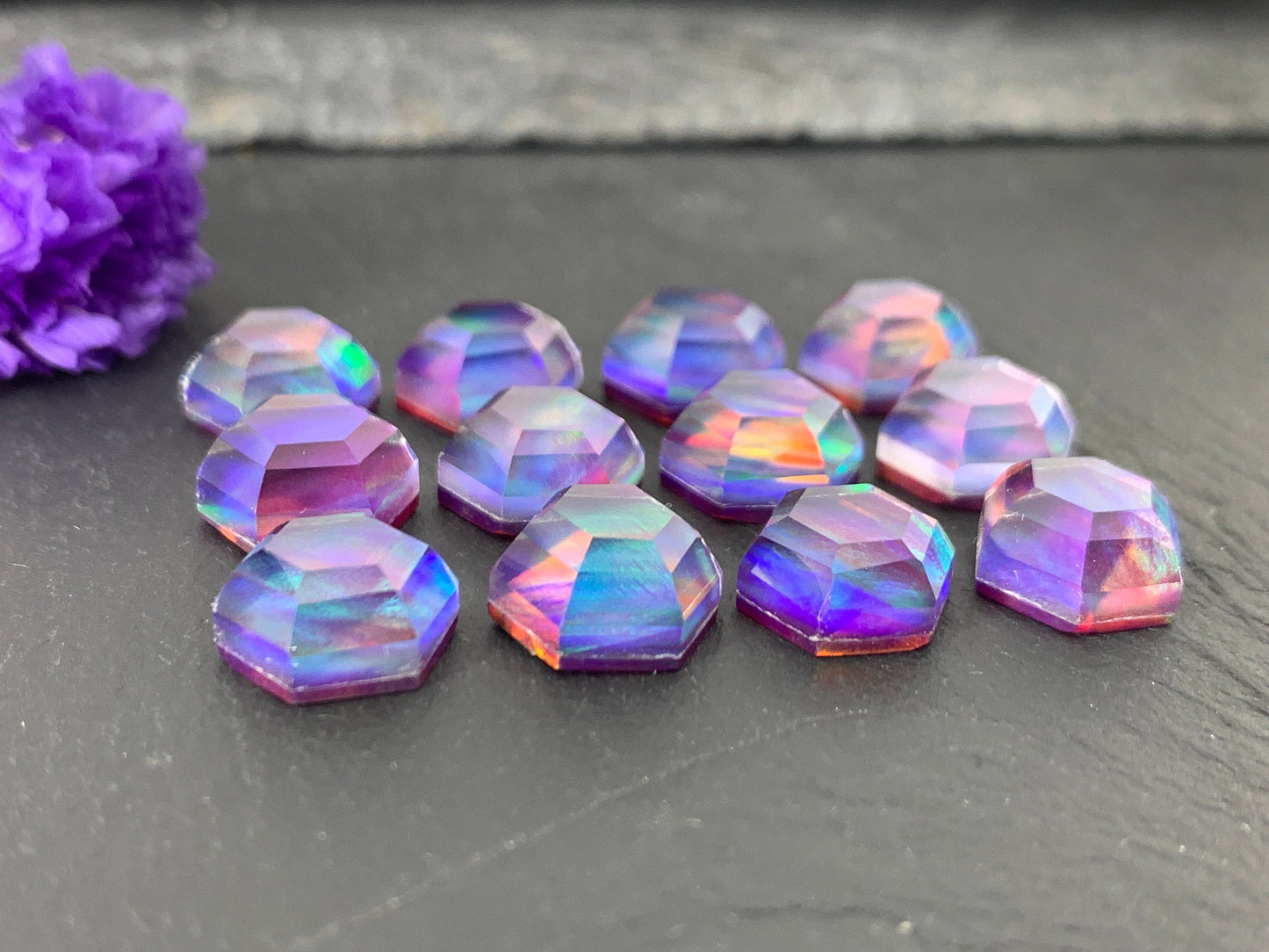 Faceted Aurora Opal hexagon 9mm cabochon - Doublet cabochons