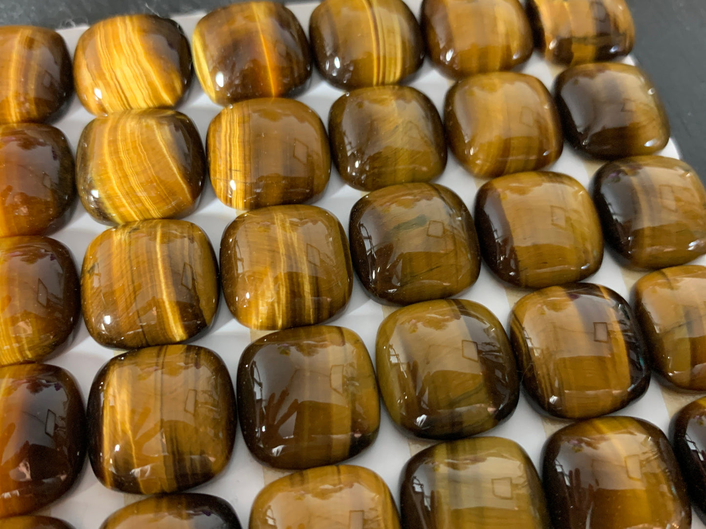 Tiger Eye square cushion 16mm cabochon - Calibrated cabochons