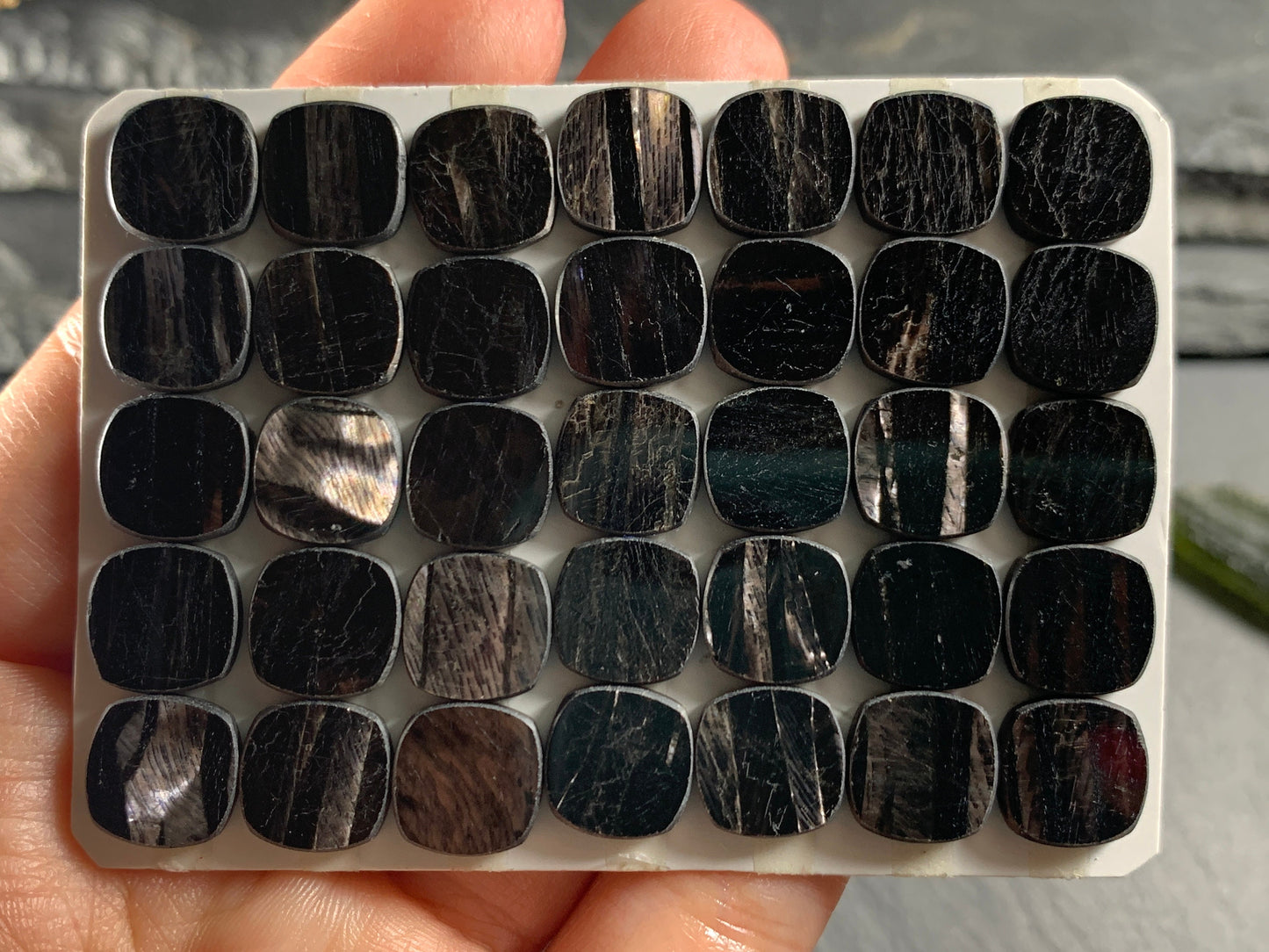 Flat Hypersthene square cushion 10mm cabochon - Calibrated cabochons