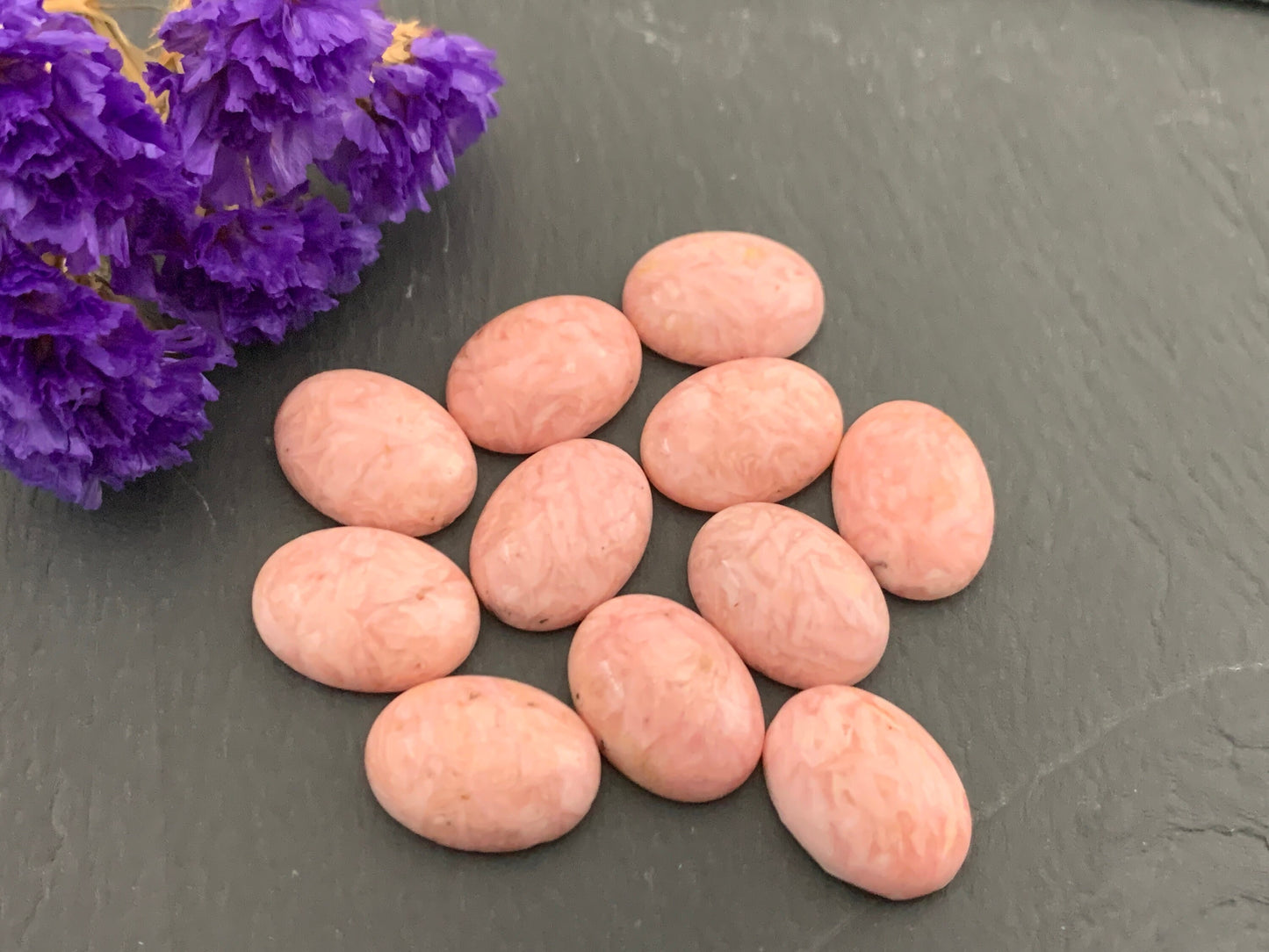 Rhodochrosite oval 12x16mm cabochon - Calibrated cabochons