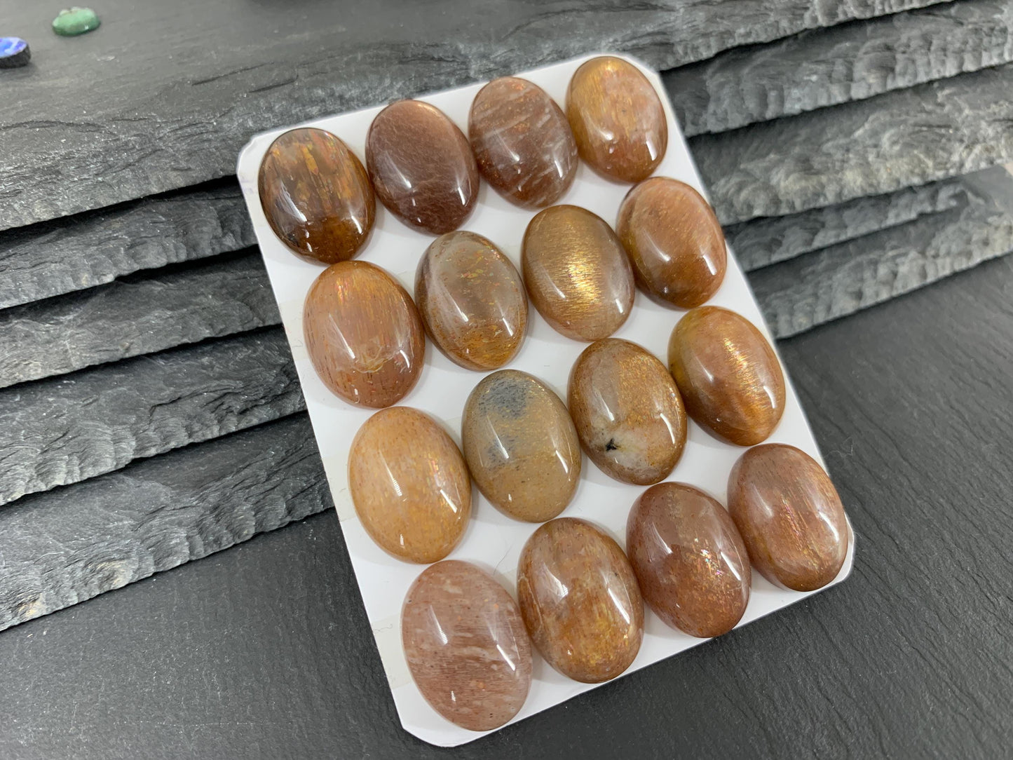 Sunstone oval 15x20mm cabochon - Calibrated cabochons