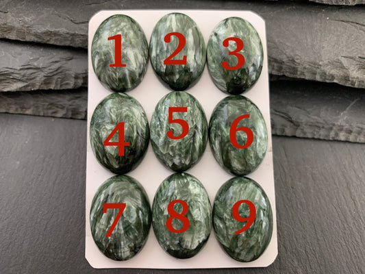 Seraphinite oval 18x25mm Cabochon - Calibrated Cabochons