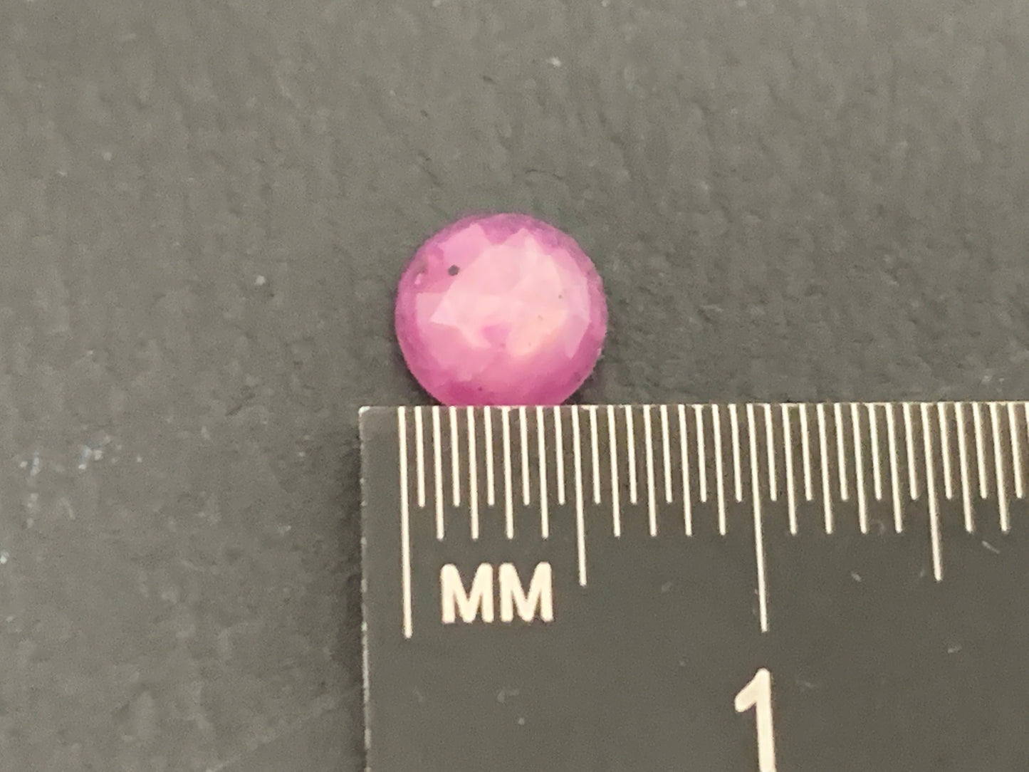 Faceted Silky Star Sapphire round 6mm Cabochon/ Light pink
