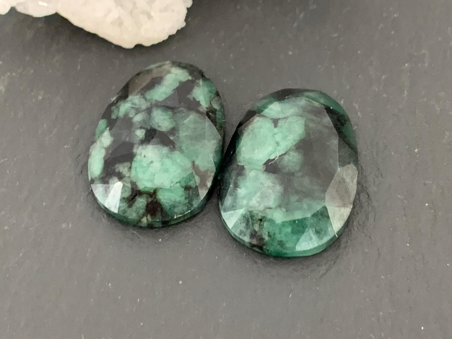 Faceted Emerald Oval Pair 13x18x4mm cabochon