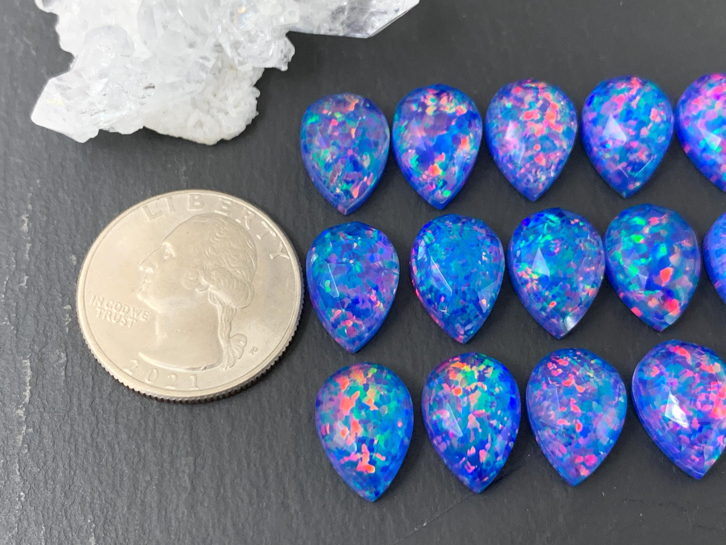 Faceted Aurora Opal pear 10x14mm - Doublet cabochons