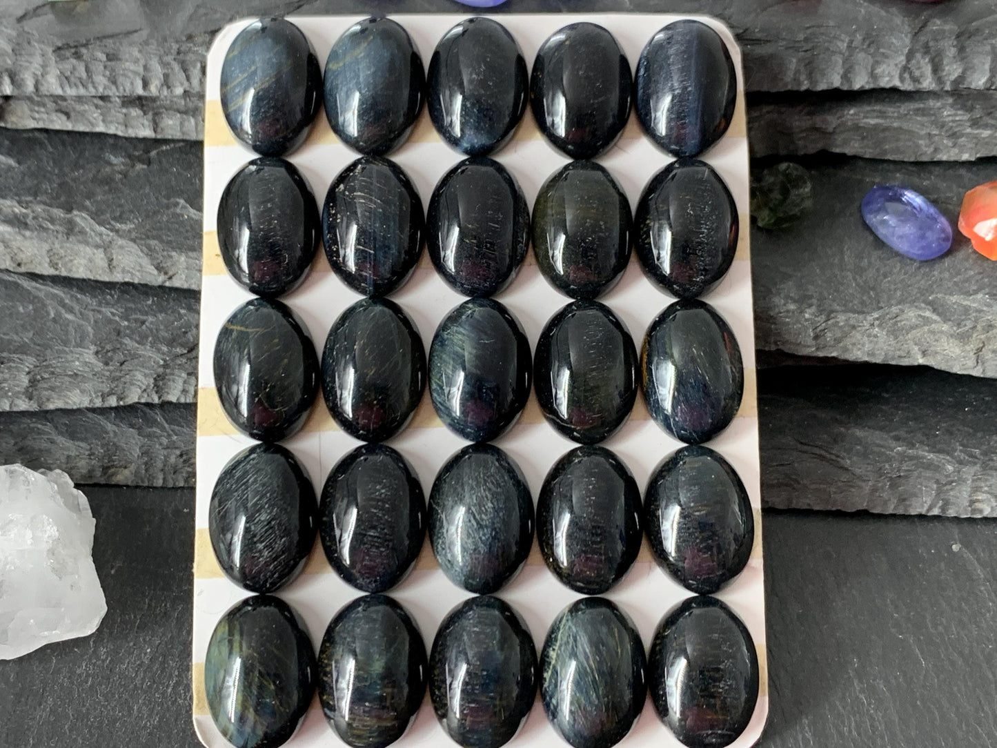 Pietersite oval 13x18mm cabochon