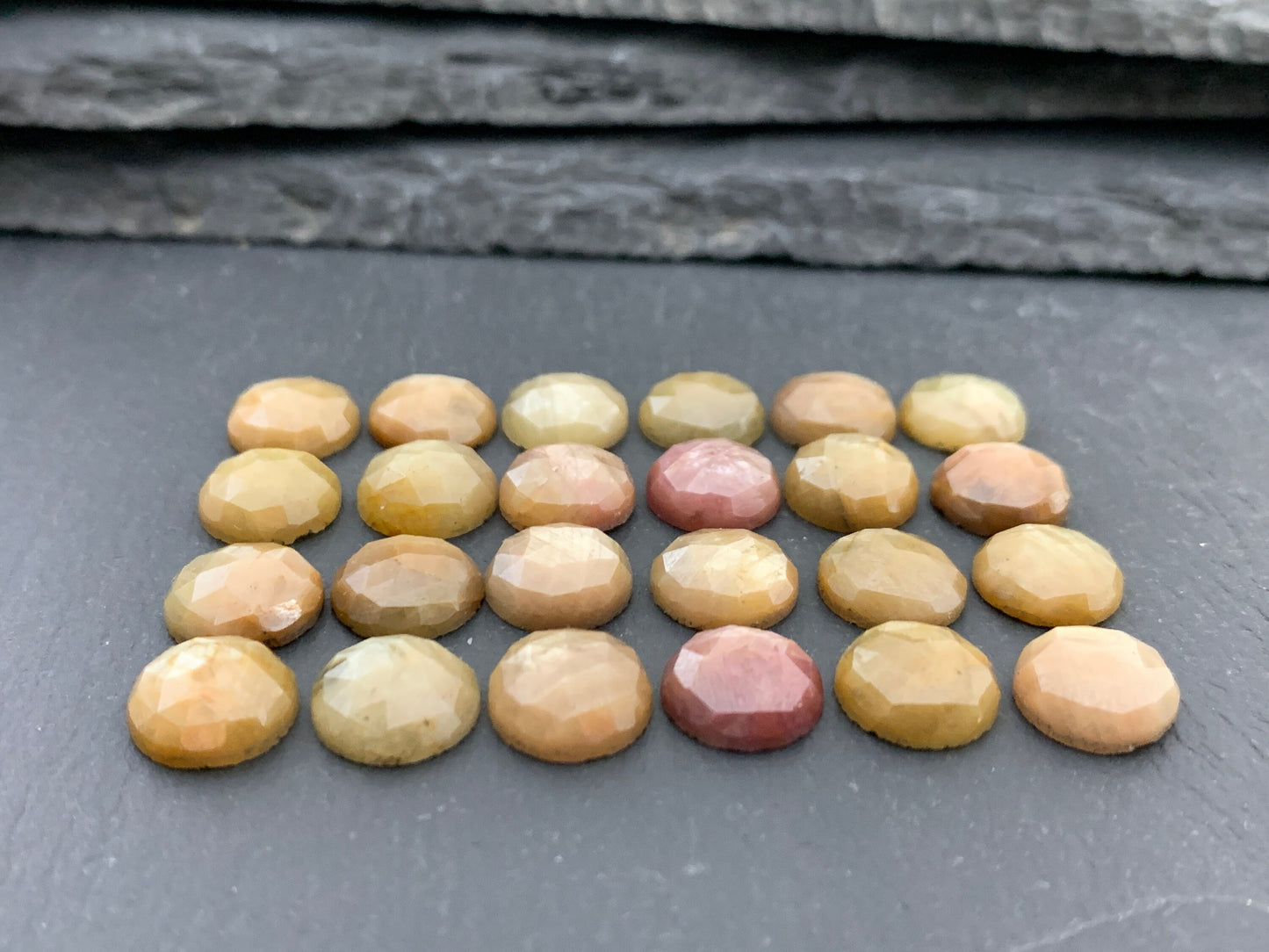 Faceted Yellow Sapphire round 10mm Cabochon