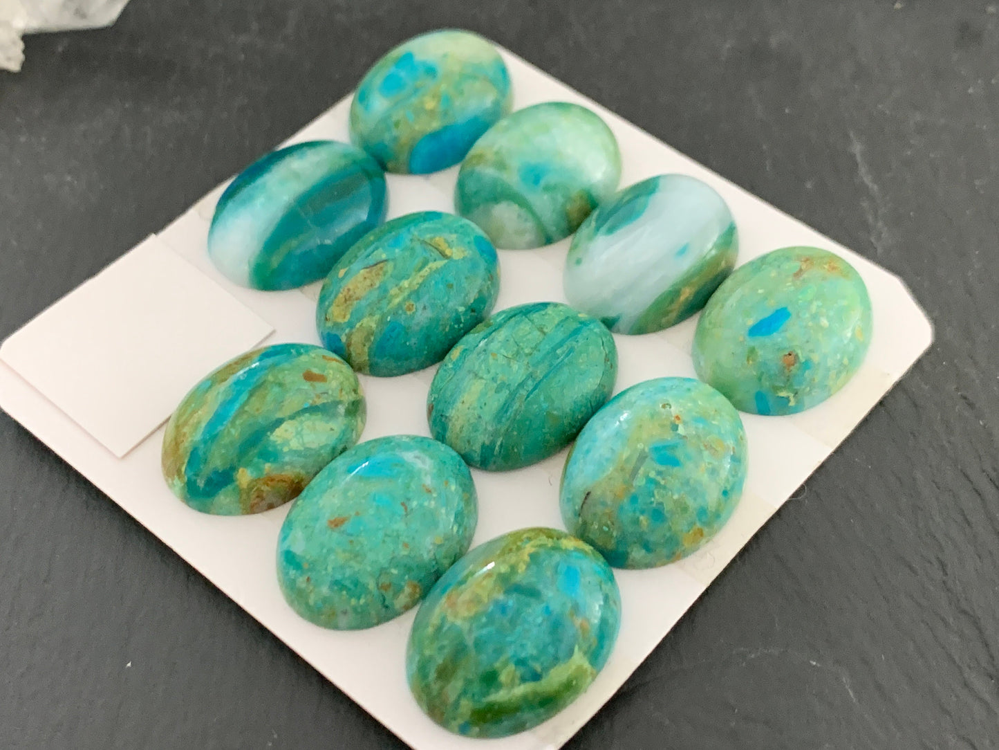 Opaline oval 15x20mm cabochon - Calibrated cabochons