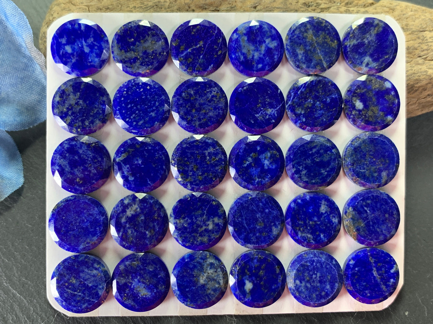 Flat Lapis Lazuli round 12mm cabochon with faceted edge - calibrated cabochons